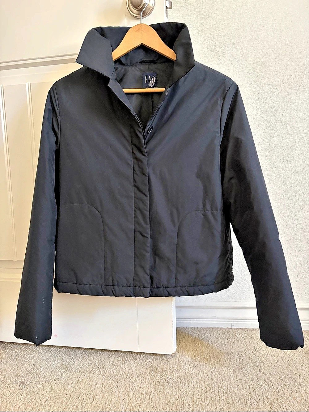 Gap Black Insulated Nylon Puffer Jacket Size Medium